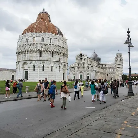 Sotto La Torre Apartment Pisa Exterior photo